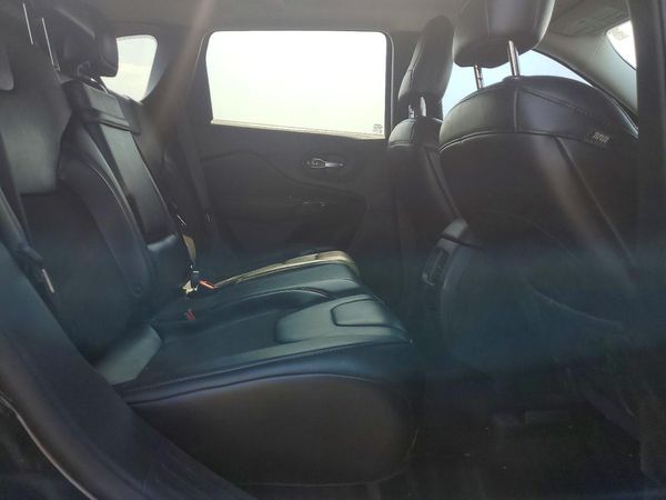 2019 JEEP CHEROKEE LATITUDE PLUS 4X4