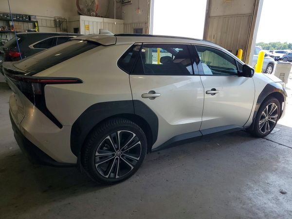2024 TOYOTA BZ4X