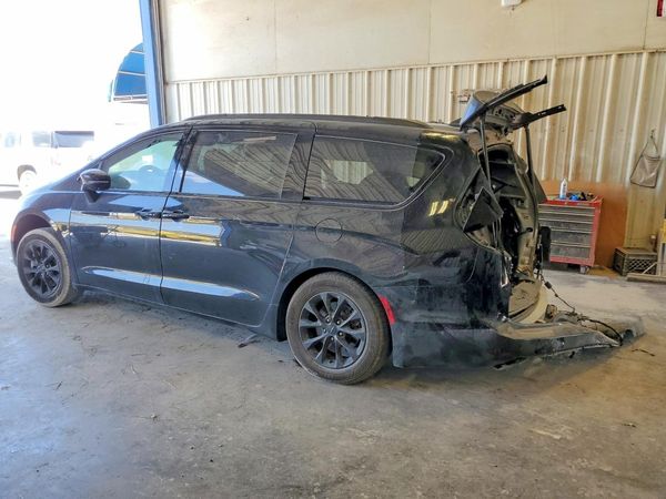 2021 CHRYSLER PACIFICA Limited
