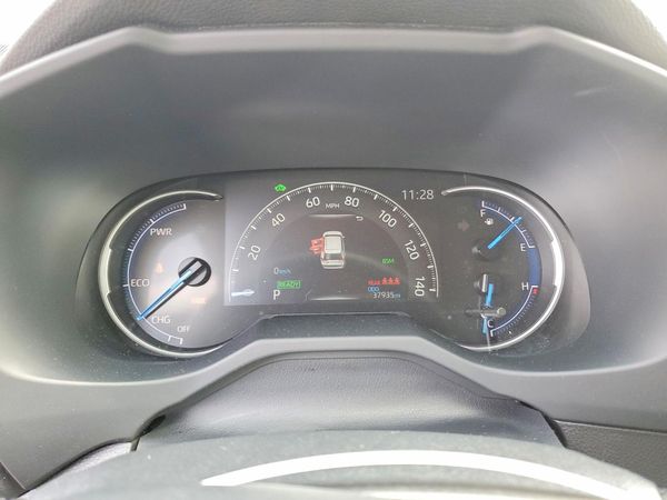 2025 TOYOTA RAV4 LE
