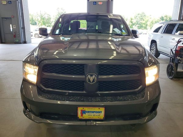 2018 RAM 1500 ST QUAD CAB 4X4