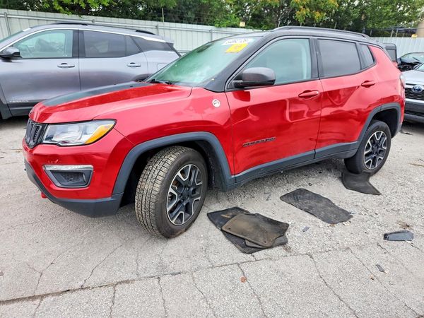 2020 JEEP COMPASS Trailhawk — Front 3/4