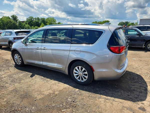 2019 CHRYSLER PACIFICA