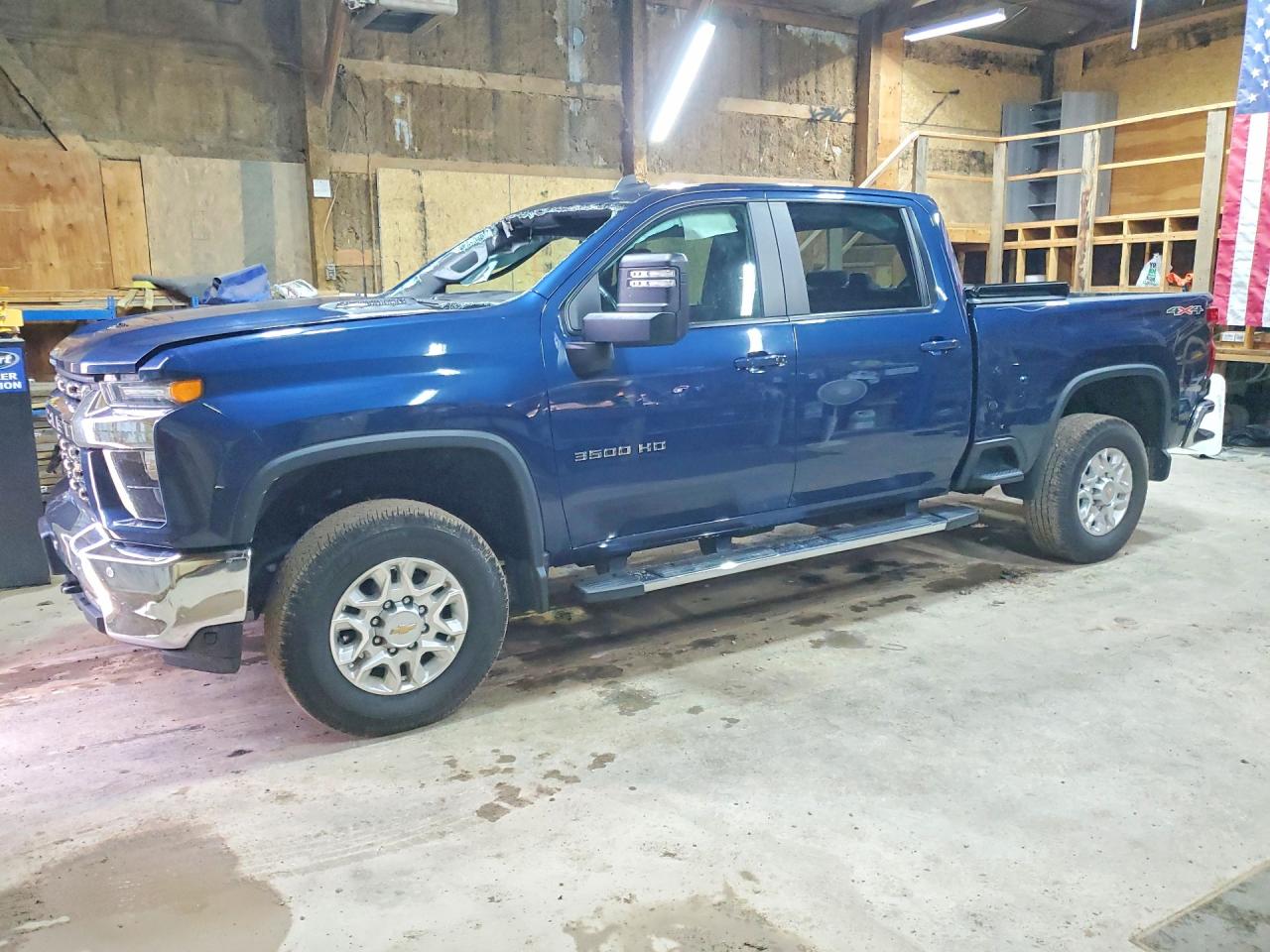 2022 CHEVROLET SILVERADO LT