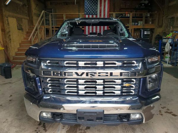 2022 CHEVROLET SILVERADO LT
