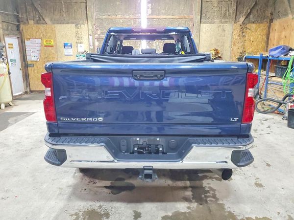 2022 CHEVROLET SILVERADO LT