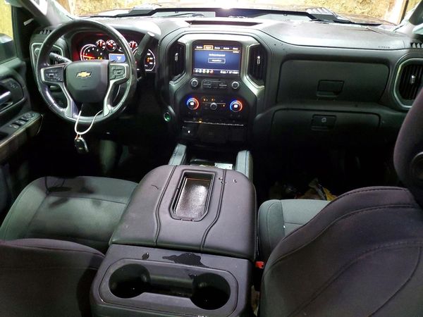 2022 CHEVROLET SILVERADO LT