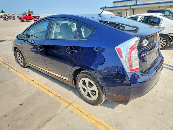 2014 TOYOTA PRIUS