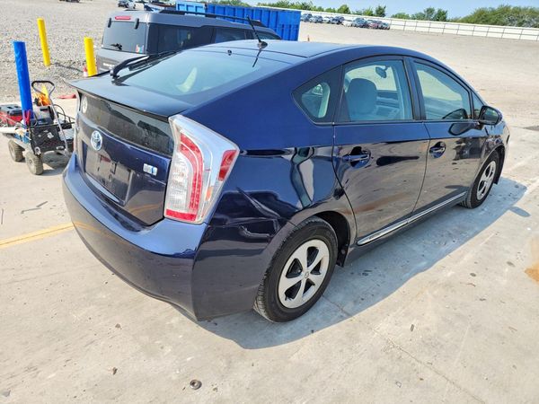 2014 TOYOTA PRIUS