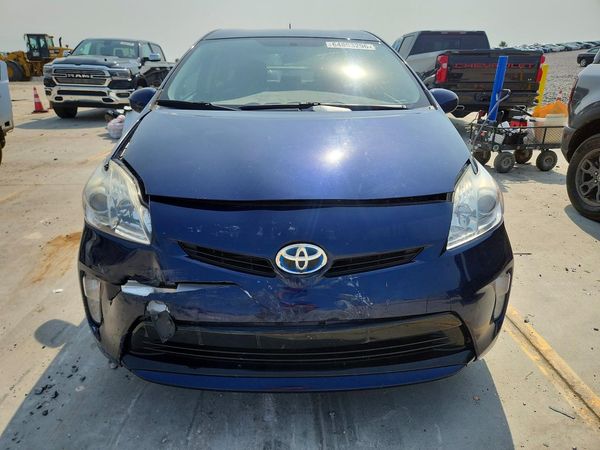2014 TOYOTA PRIUS