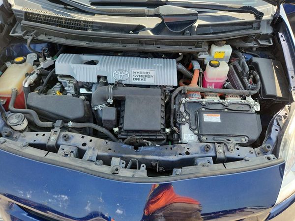 2014 TOYOTA PRIUS