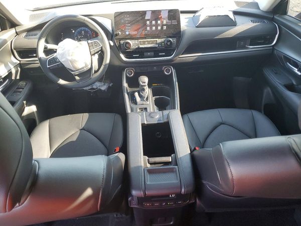 2026 TOYOTA GRAND HIGHLANDER