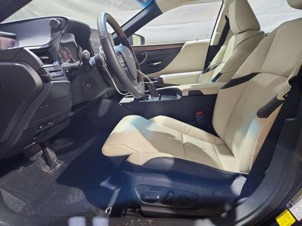 2025 LEXUS ES 350 350 Ultra Luxury