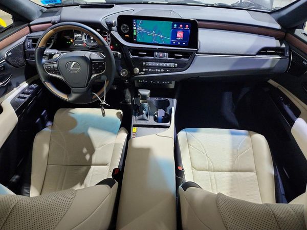 2025 LEXUS ES 350 350 Ultra Luxury
