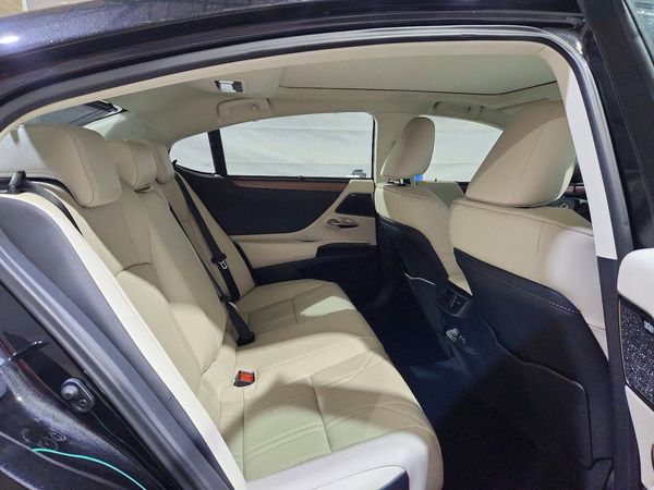 2025 LEXUS ES 350 350 Ultra Luxury