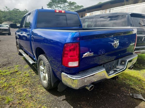 2018 RAM 1500 SLT