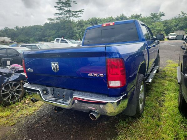 2018 RAM 1500 SLT