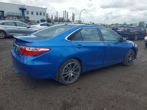 2016 TOYOTA CAMRY