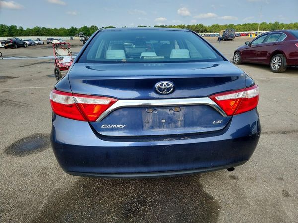 2015 TOYOTA CAMRY