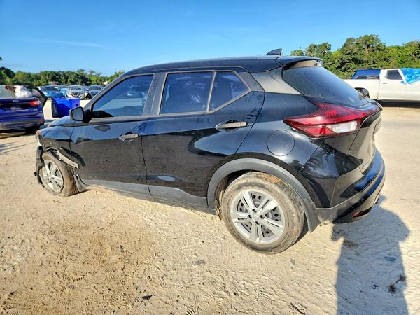 2023 NISSAN KICKS S