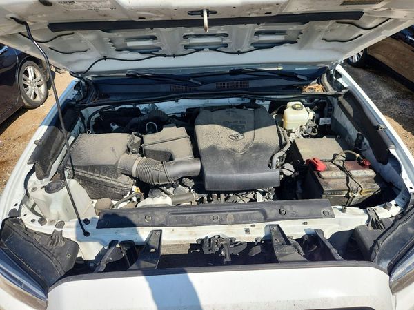2021 TOYOTA TACOMA SR5