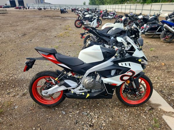 2025 APRILIA RS