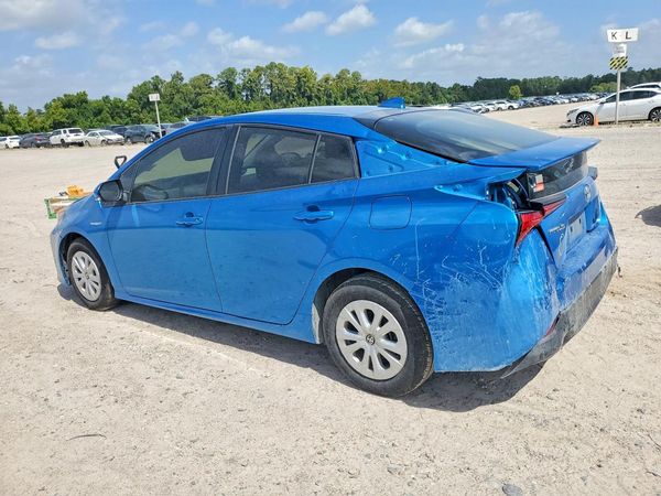 2022 TOYOTA PRIUS