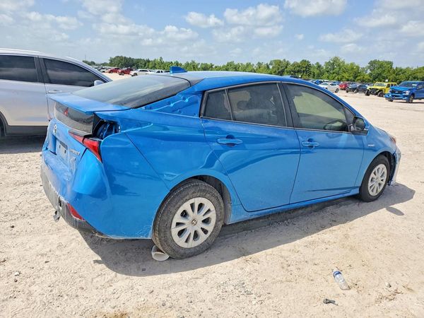 2022 TOYOTA PRIUS
