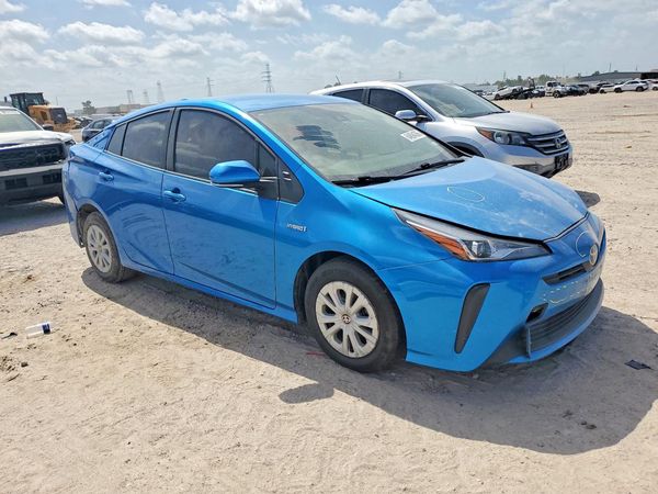 2022 TOYOTA PRIUS
