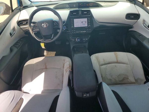 2022 TOYOTA PRIUS