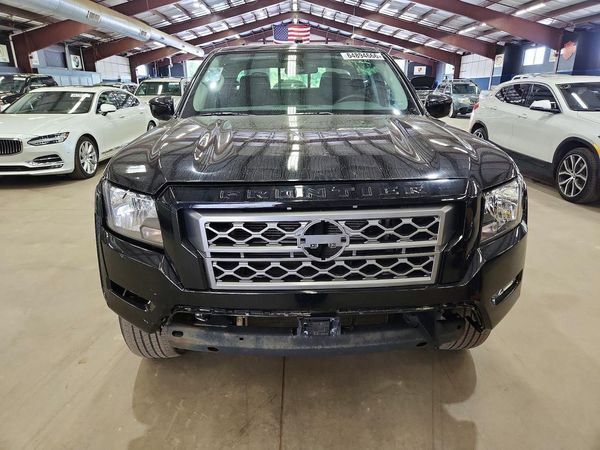 2022 NISSAN FRONTIER Crew Cab