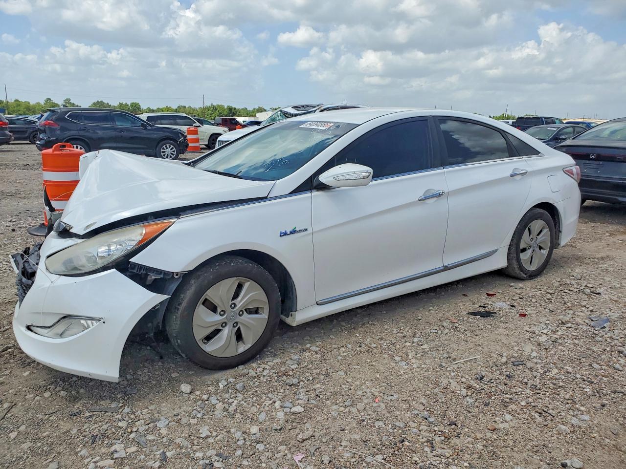 2015 HYUNDAI SONATA GLS(Middle) — Front 3/4