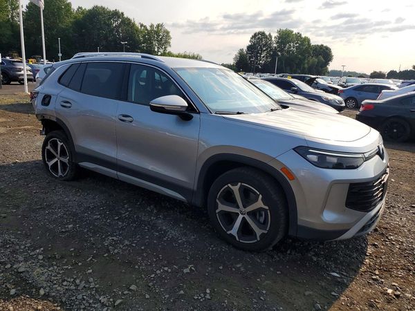 2025 VOLKSWAGEN TIGUAN 4Motion SE