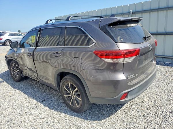 2018 TOYOTA HIGHLANDER SE/XLE