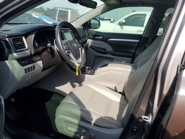 2018 TOYOTA HIGHLANDER SE/XLE