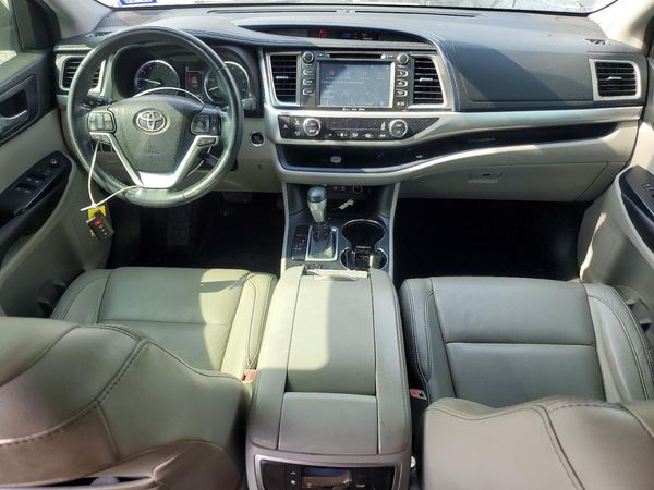 2018 TOYOTA HIGHLANDER SE/XLE
