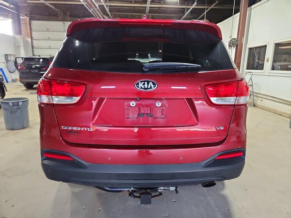 2017 KIA SORENTO L, LX