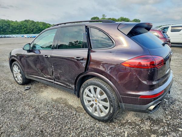2018 PORSCHE CAYENNE