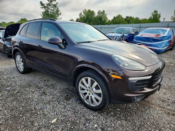 2018 PORSCHE CAYENNE