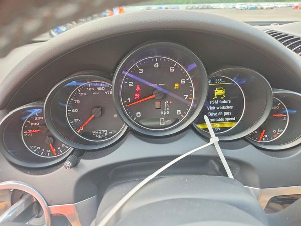 2018 PORSCHE CAYENNE