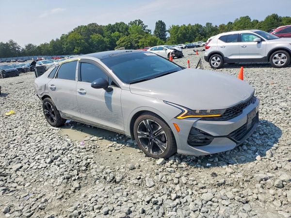 2022 KIA K5