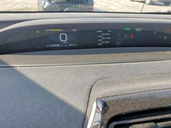 2021 TOYOTA PRIUS