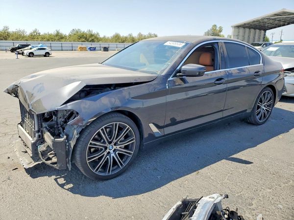 2022 BMW 530