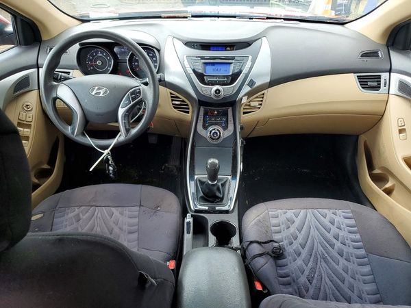 2013 HYUNDAI ELANTRA