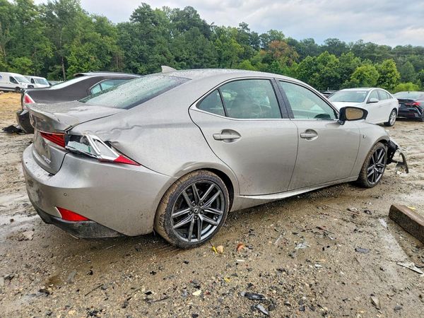 2019 LEXUS IS