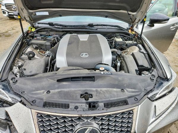 2019 LEXUS IS