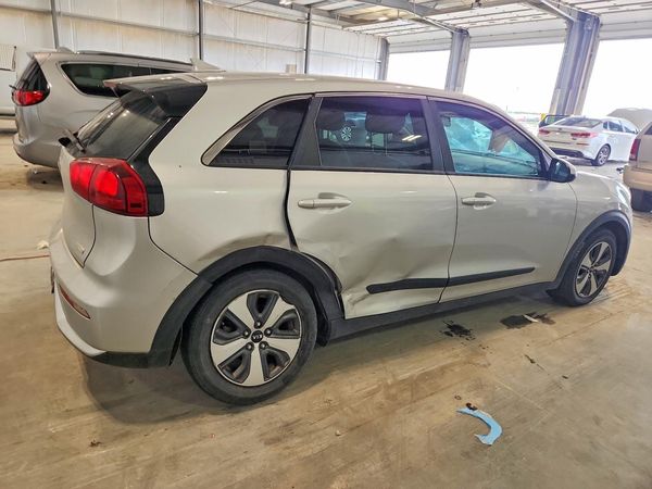 2017 KIA NIRO