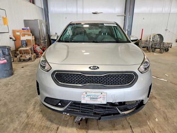 2017 KIA NIRO