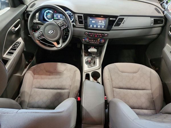 2017 KIA NIRO