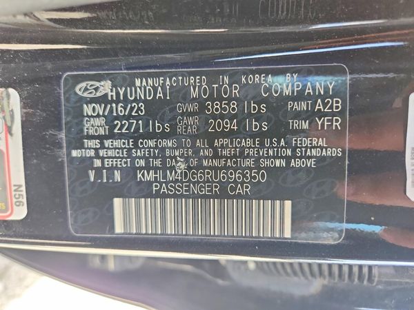 2024 HYUNDAI ELANTRA